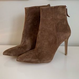 Steve Madden Carey Pointed Toe Booties NWOT